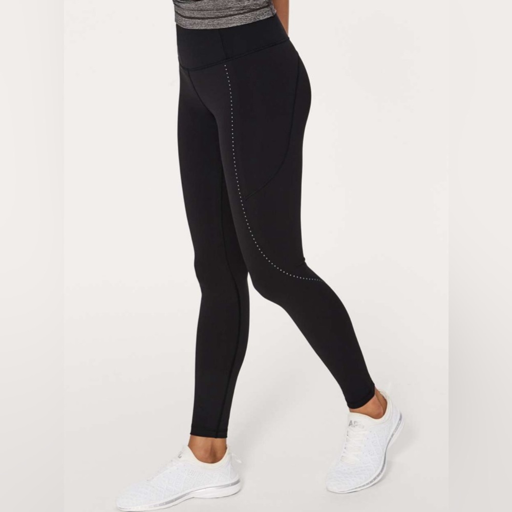 Like new Lululemon Extra Mile Tight (Reflective 28")